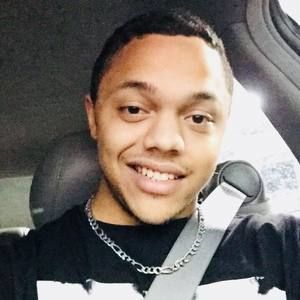 Meet your Posher, Devin